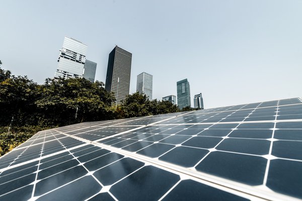 Panneau solaire : votre guide pour une énergie durable et économique