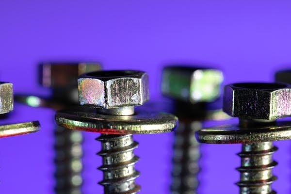 Tout ce que vous devez savoir sur les vis ISO 4017